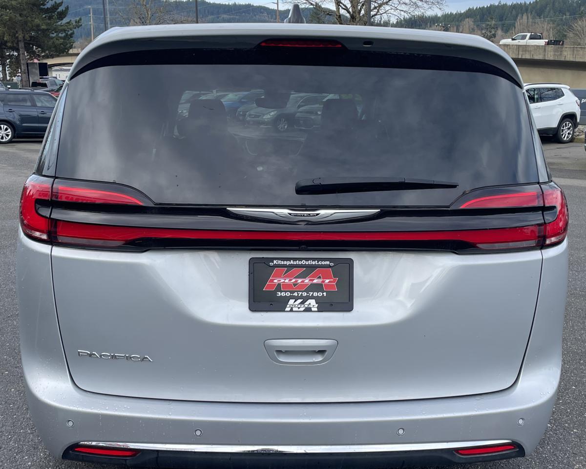 2024 Chrysler Pacifica Touring L Van 4D Port Orchard WA