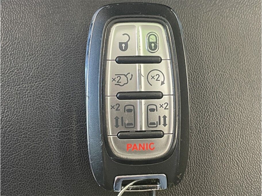 2024 Chrysler Pacifica Touring L Van 4D Port Orchard WA