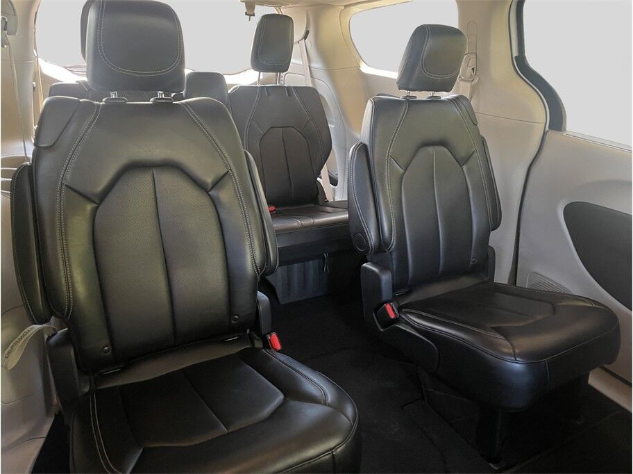 2024 Chrysler Pacifica Touring L Van 4D Port Orchard WA
