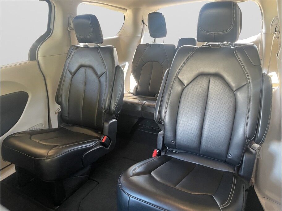 2024 Chrysler Pacifica Touring L Van 4D Port Orchard WA