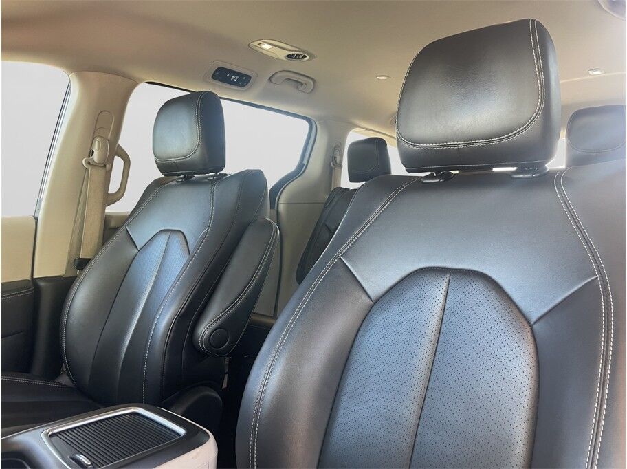 2024 Chrysler Pacifica Touring L Van 4D Port Orchard WA