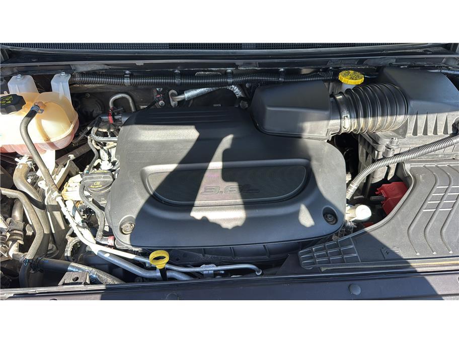 2024 Chrysler Pacifica Touring L Van 4D Folsom CA