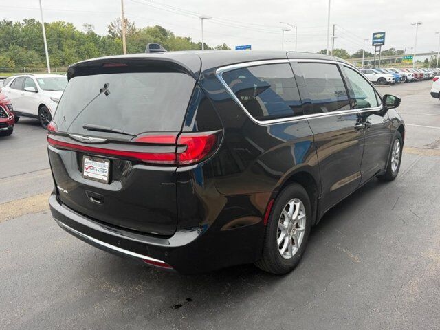 2024 Chrysler Pacifica Touring L Farmington MO