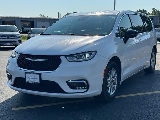 2024 Chrysler Pacifica Touring L Washington MO