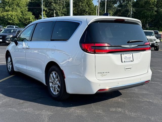2024 Chrysler Pacifica Touring L Washington MO