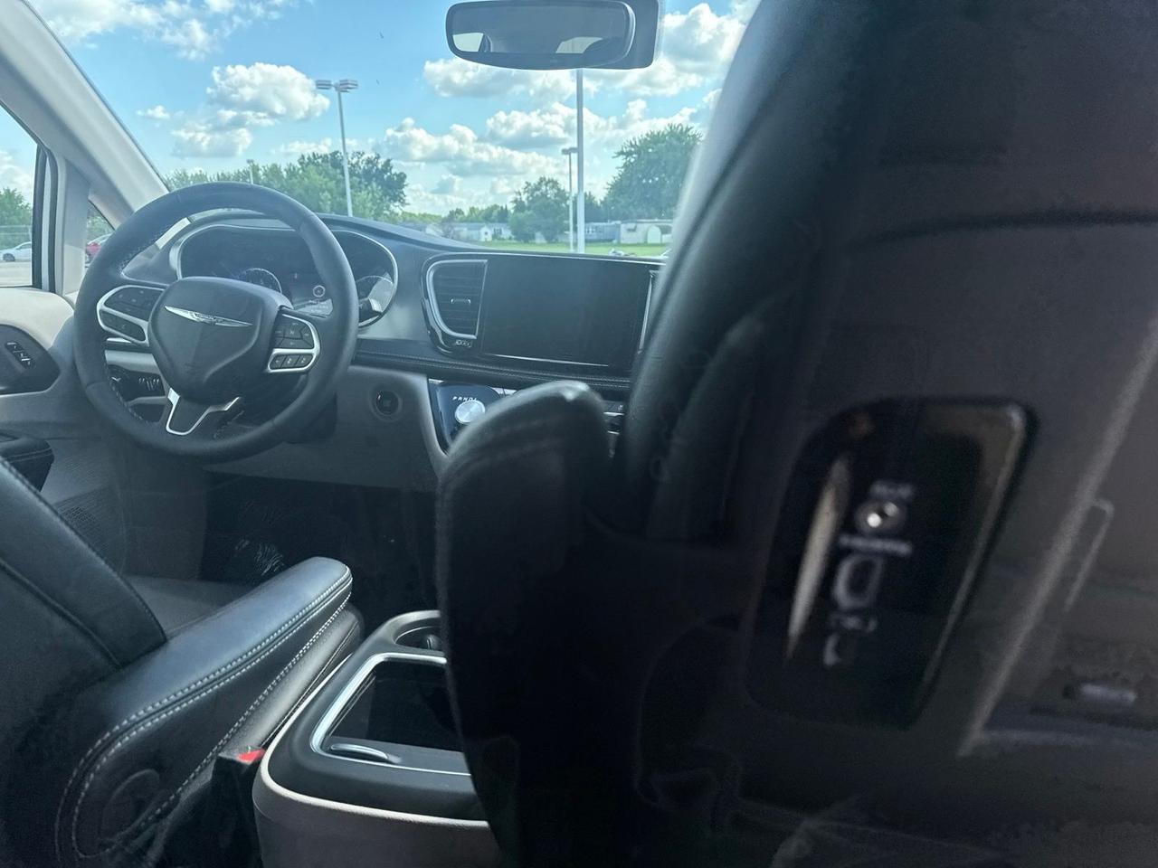 2024 Chrysler Pacifica Touring L West Burlington IA