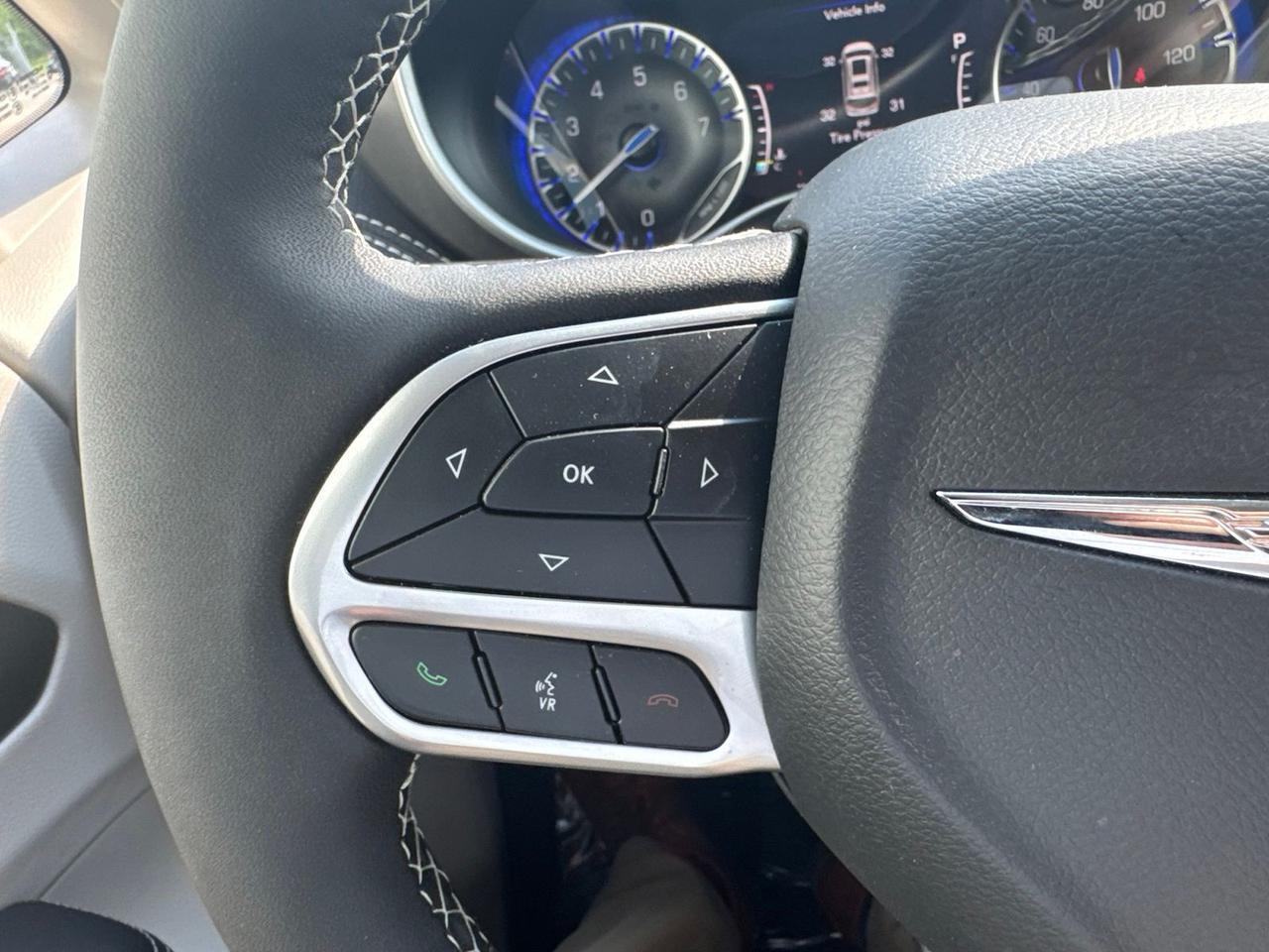 2024 Chrysler Pacifica Touring L West Burlington IA