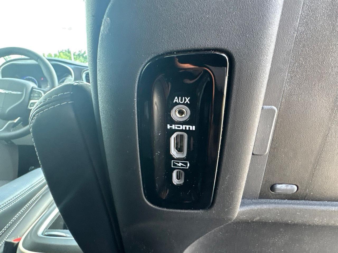 2024 Chrysler Pacifica Touring L West Burlington IA