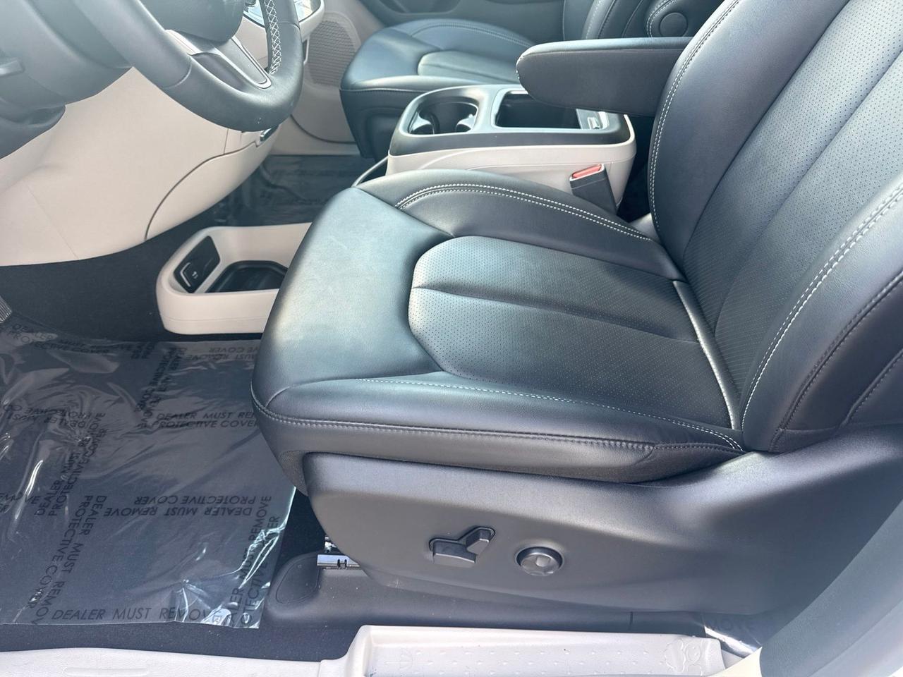 2024 Chrysler Pacifica Touring L West Burlington IA