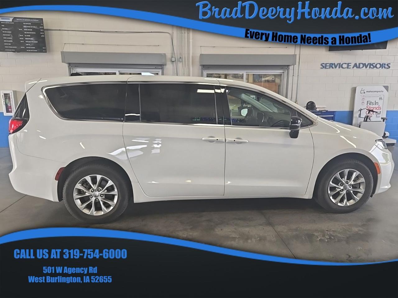 2024 Chrysler Pacifica Touring L