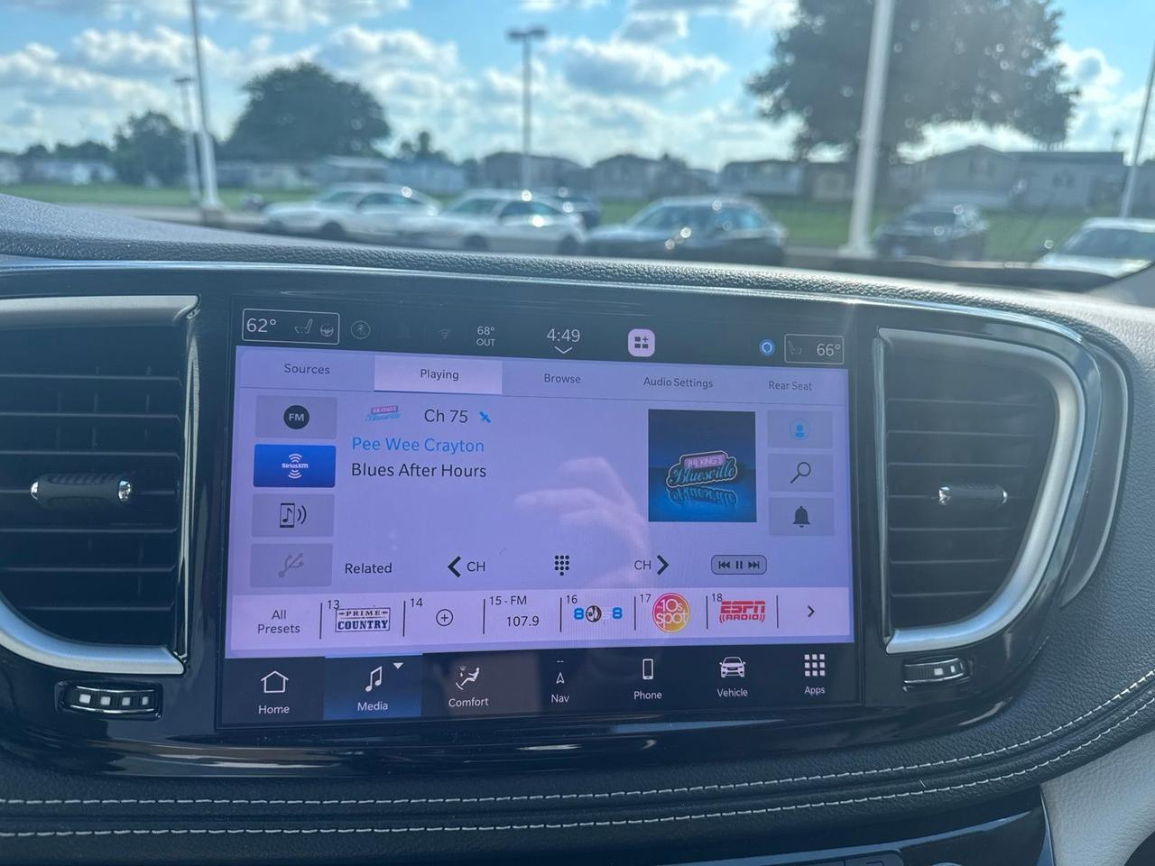 2024 Chrysler Pacifica Touring L West Burlington IA