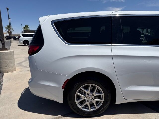 2024 Chrysler Pacifica Touring L Yuma AZ