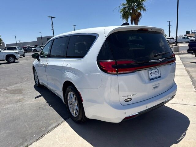 2024 Chrysler Pacifica Touring L Yuma AZ