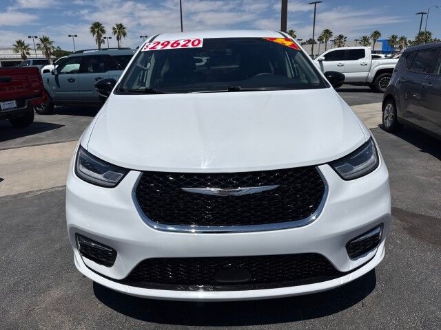 2024 Chrysler Pacifica Touring L Yuma AZ