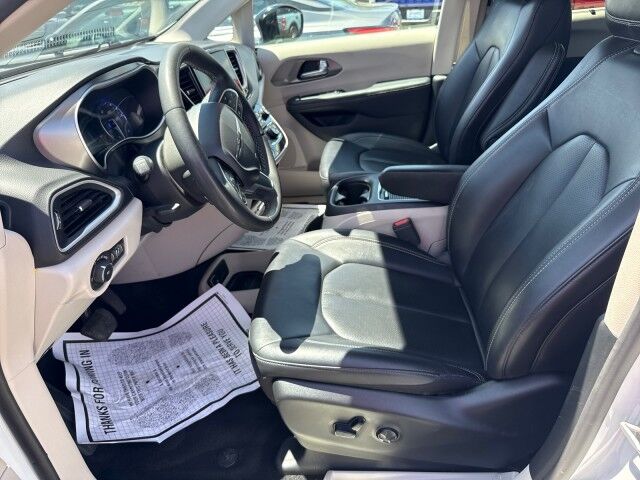 2024 Chrysler Pacifica Touring L Yuma AZ