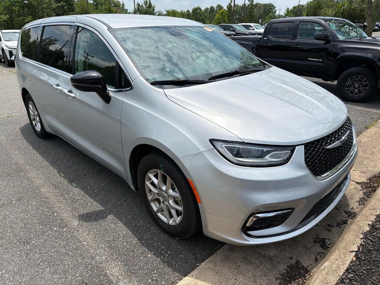 2024 Chrysler Pacifica