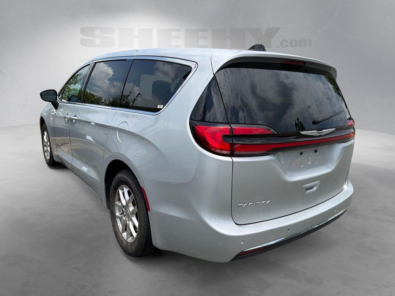 2024 Chrysler Pacifica Touring L Stafford VA