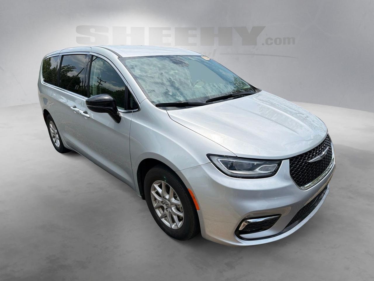 2024 Chrysler Pacifica Touring L Stafford VA