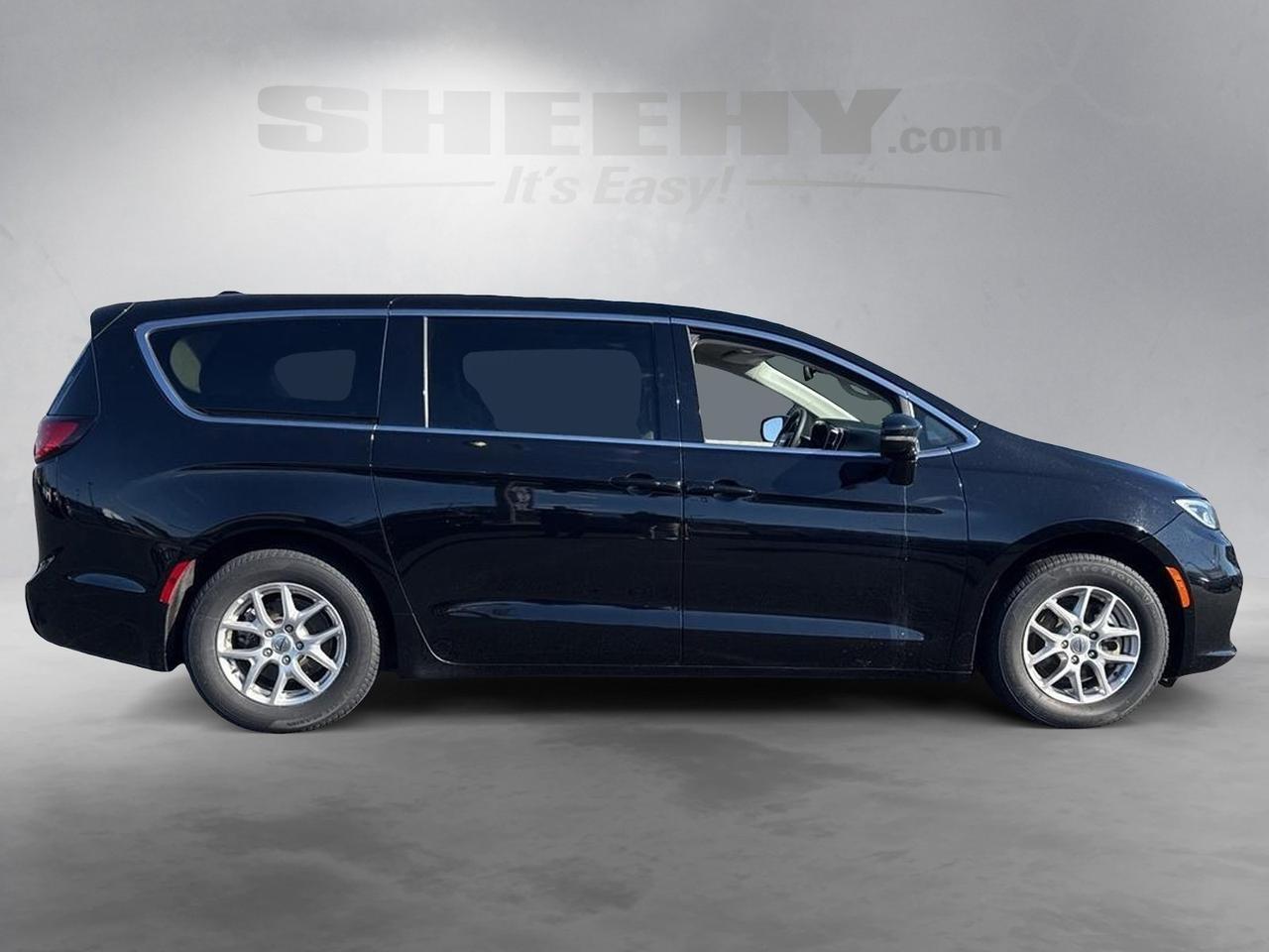 2024 Chrysler Pacifica Touring L Richmond VA