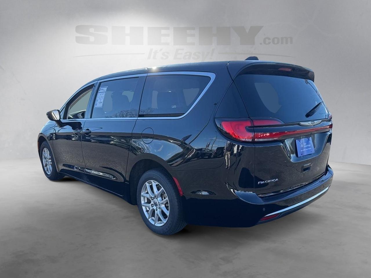 2024 Chrysler Pacifica Touring L Richmond VA