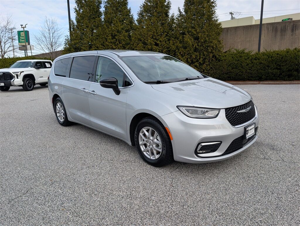 2024 Chrysler Pacifica