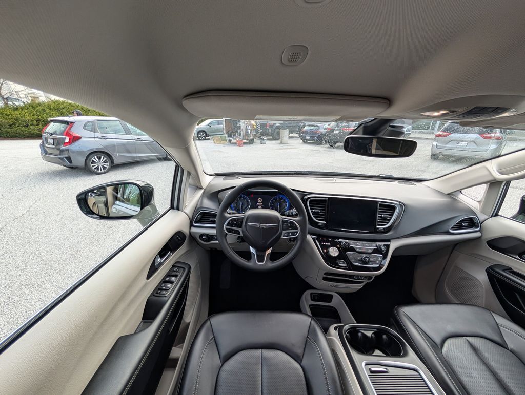 2024 Chrysler Pacifica Touring L Cockeysville MD