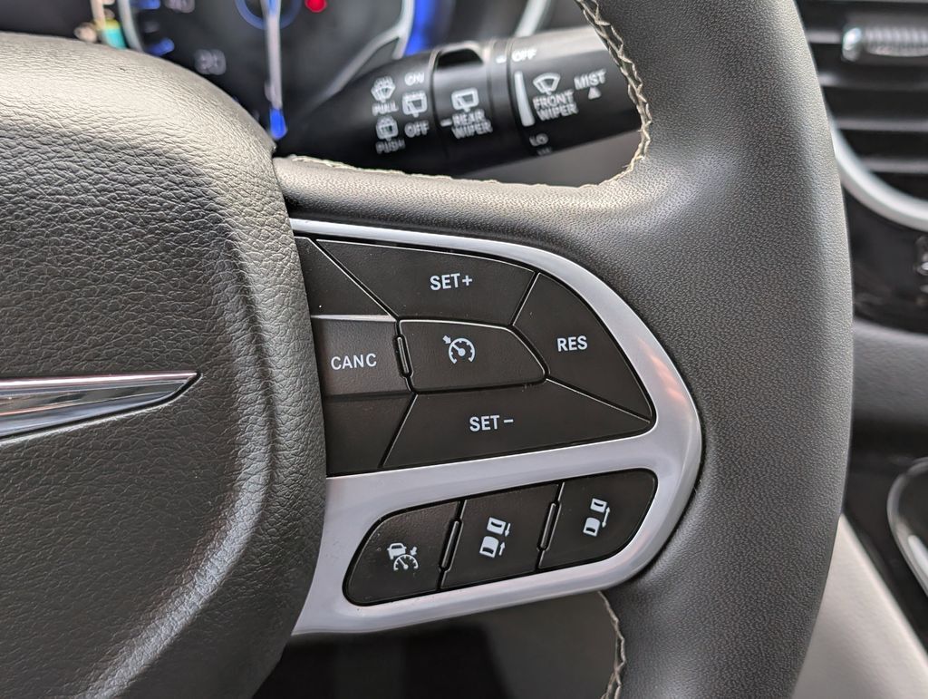 2024 Chrysler Pacifica Touring L Cockeysville MD