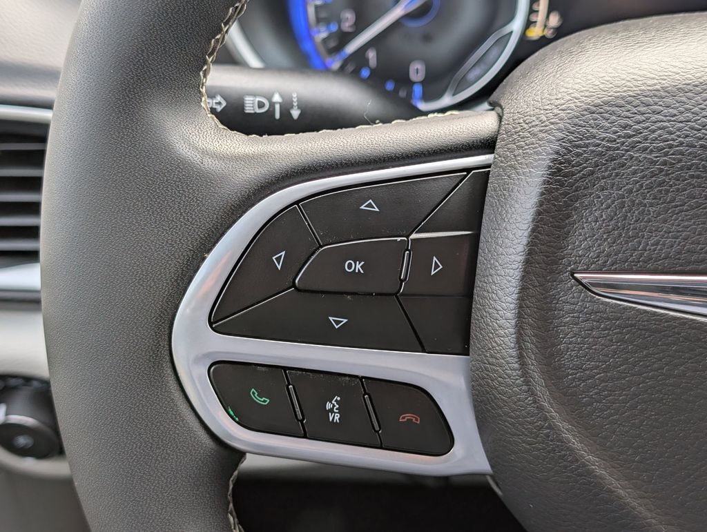 2024 Chrysler Pacifica Touring L Cockeysville MD