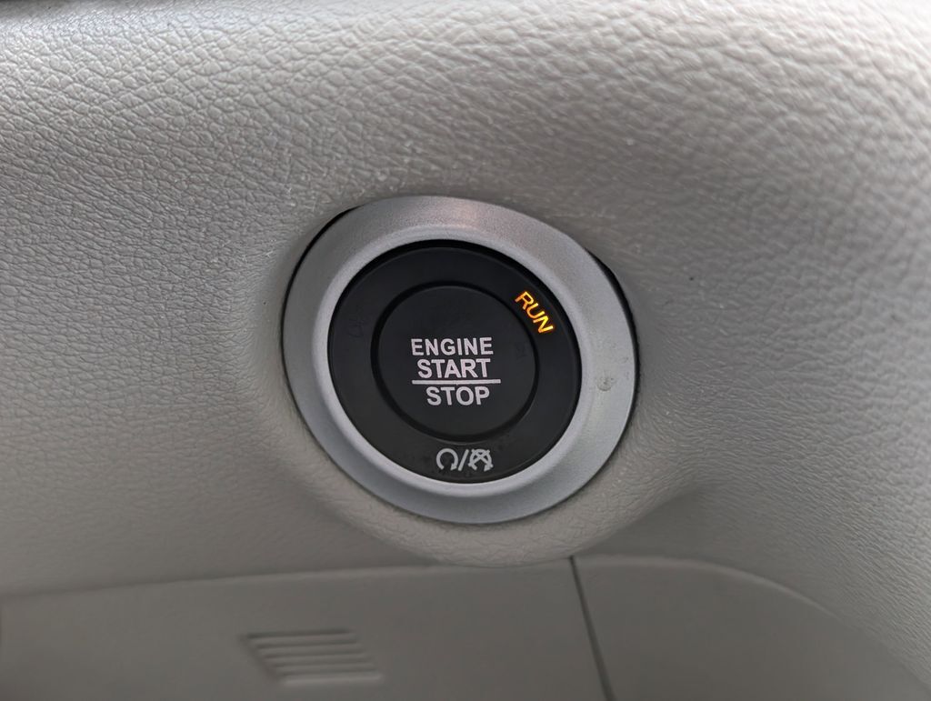 2024 Chrysler Pacifica Touring L Cockeysville MD