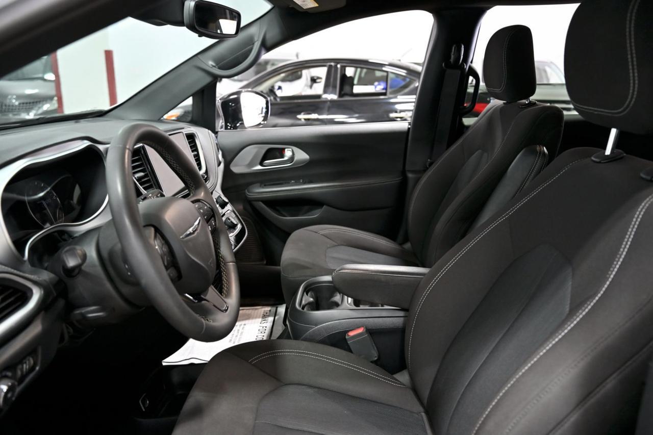 2024 Chrysler Pacifica Touring Miami FL