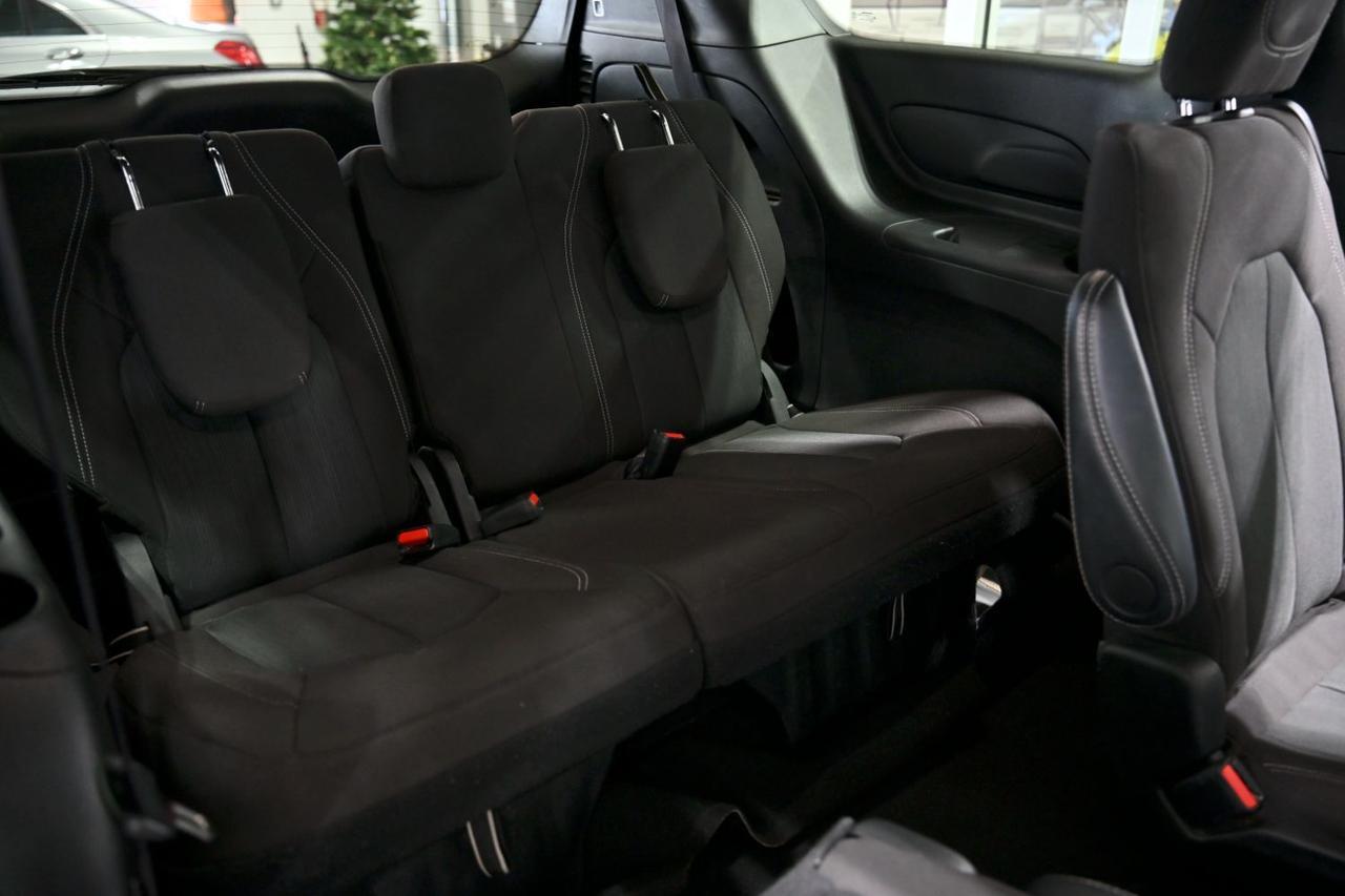 2024 Chrysler Pacifica Touring Miami FL