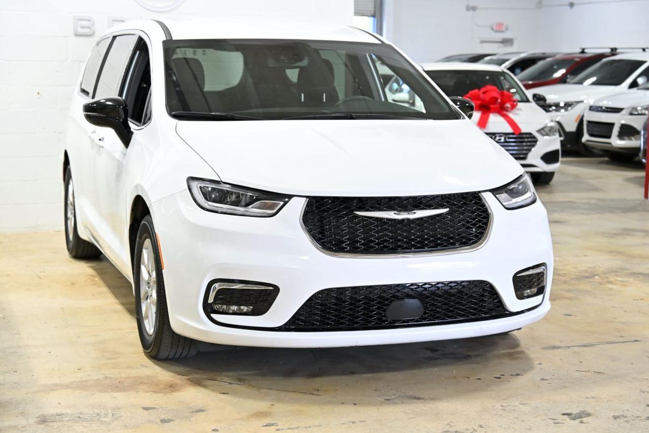 2024 Chrysler Pacifica Touring Miami FL