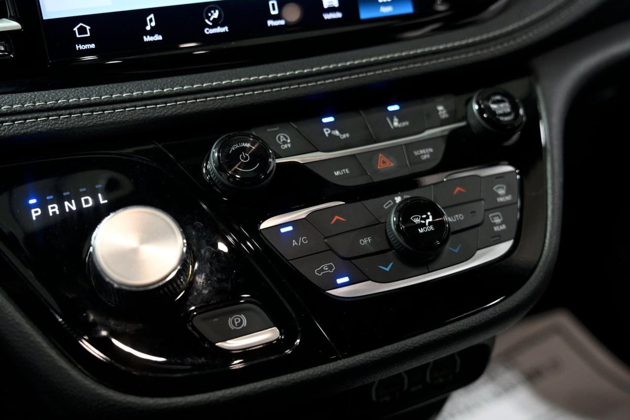 2024 Chrysler Pacifica Touring Miami FL