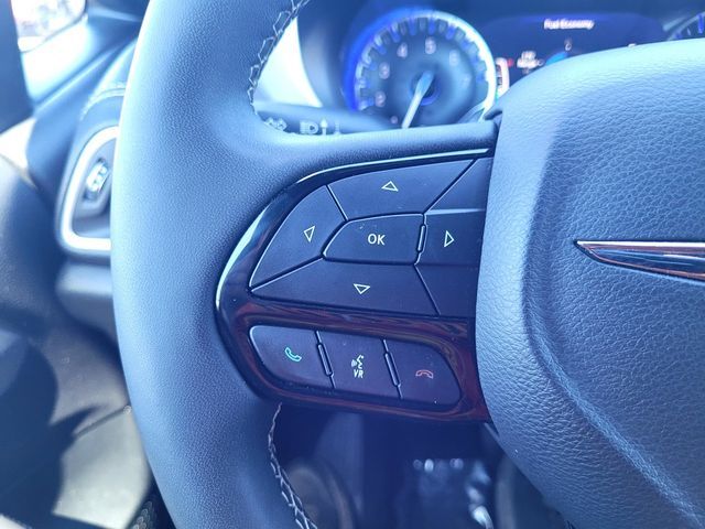 2024 Chrysler Pacifica Touring Roseville CA