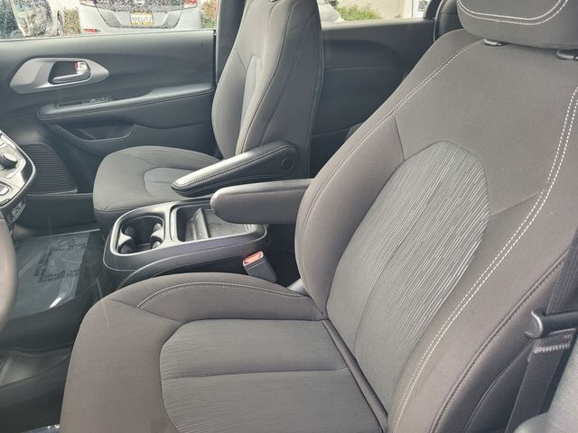 2024 Chrysler Pacifica Touring Roseville CA