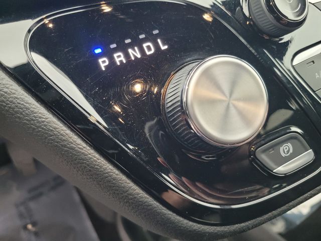 2024 Chrysler Pacifica Touring Roseville CA