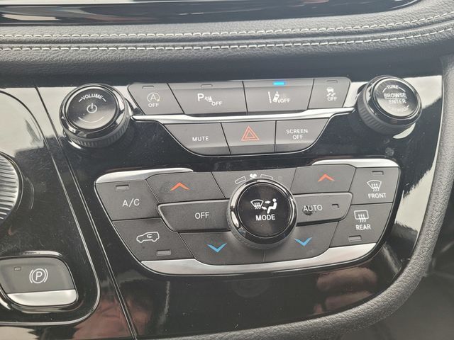 2024 Chrysler Pacifica Touring Roseville CA