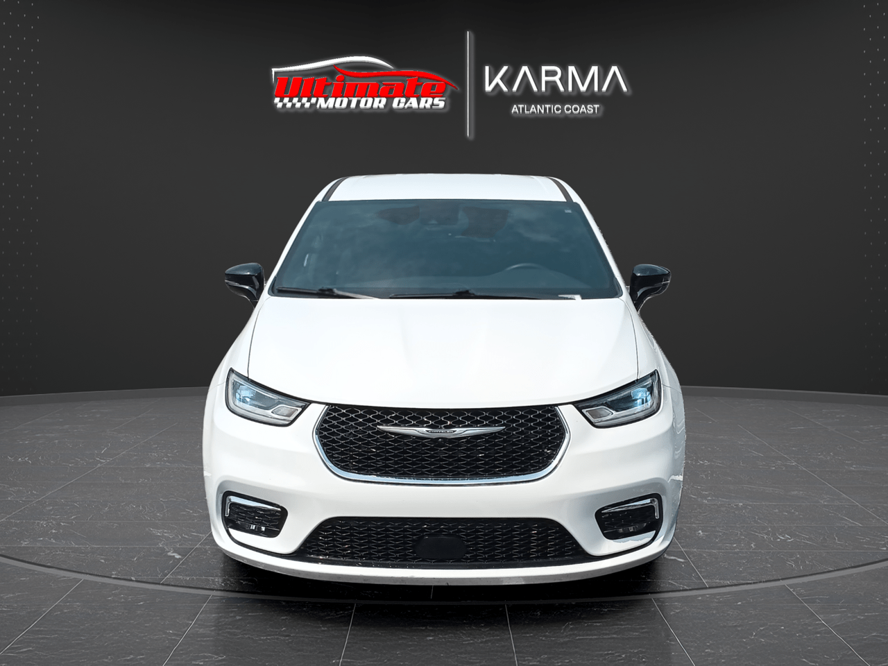 2024 Chrysler Pacifica Touring