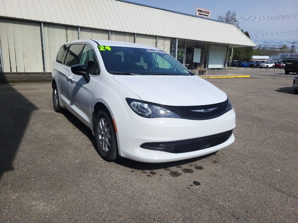 2024 Chrysler Voyager (fleet-only) LX Owego NY
