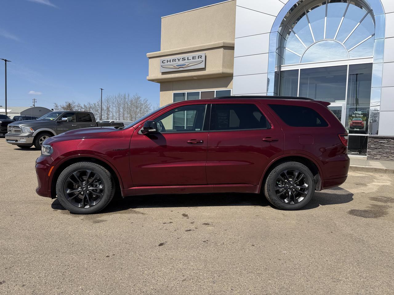 2024 Dodge Durango RT Plus AWD | HEMI V8 | Nappa Leather | 6 Passenger Captain Chairs | NAV | Sunroof | Power Liftgate Redwater AB