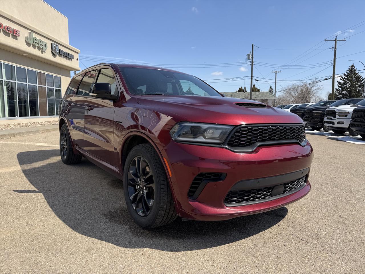 2024 Dodge Durango RT Plus AWD | HEMI V8 | Nappa Leather | 6 Passenger Captain Chairs | NAV | Sunroof | Power Liftgate Redwater AB