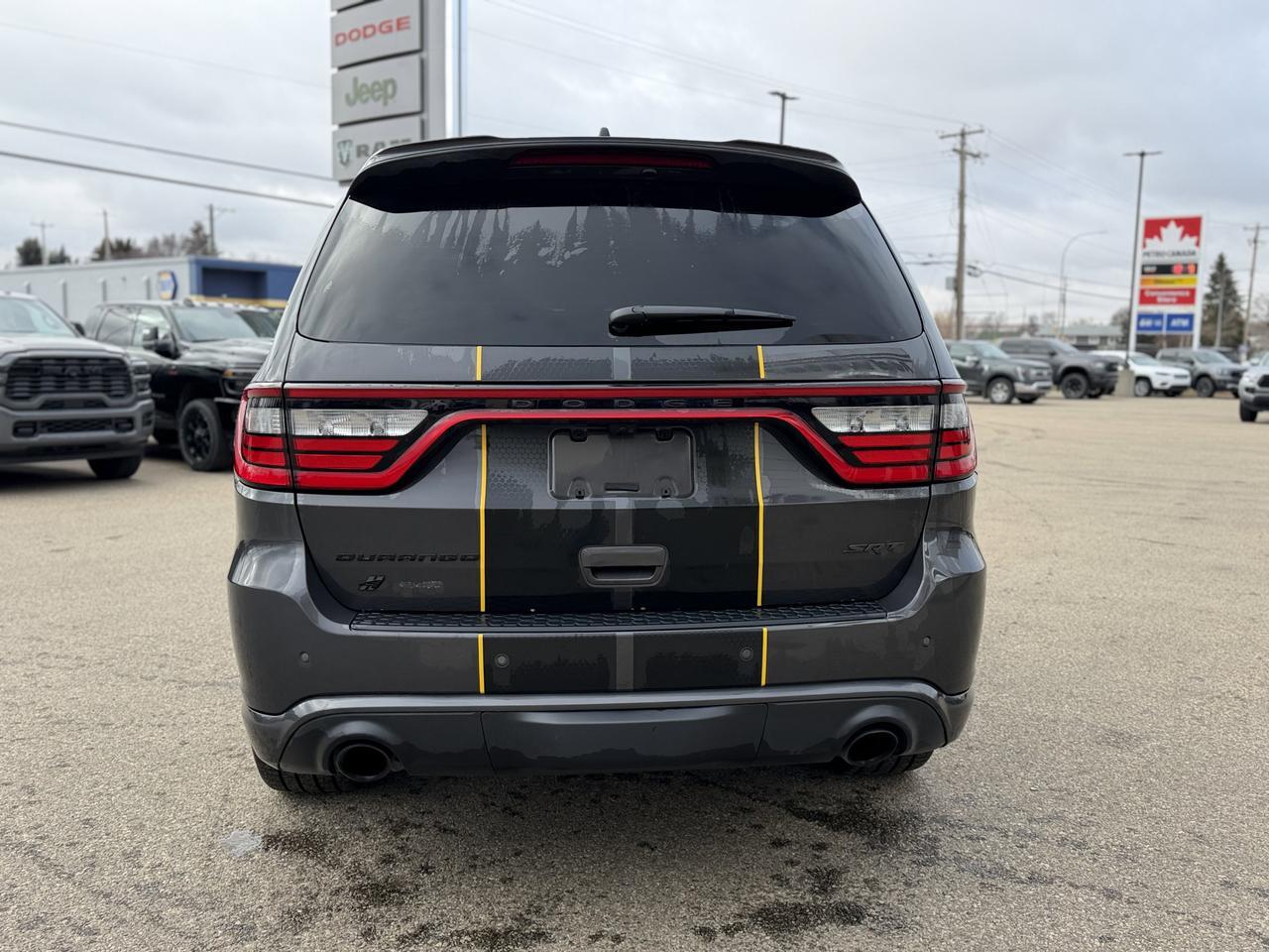 2024 Dodge Durango SRT 392 AlcHEMI AWD $19,995 Pkg | Vapour Grey | V8 | Sunroof | Leather | NAV Redwater AB