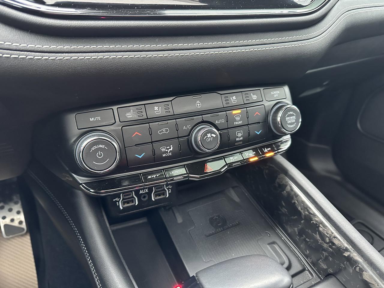 2024 Dodge Durango SRT 392 AlcHEMI AWD $19,995 Pkg | Vapour Grey | V8 | Sunroof | Leather | NAV Redwater AB