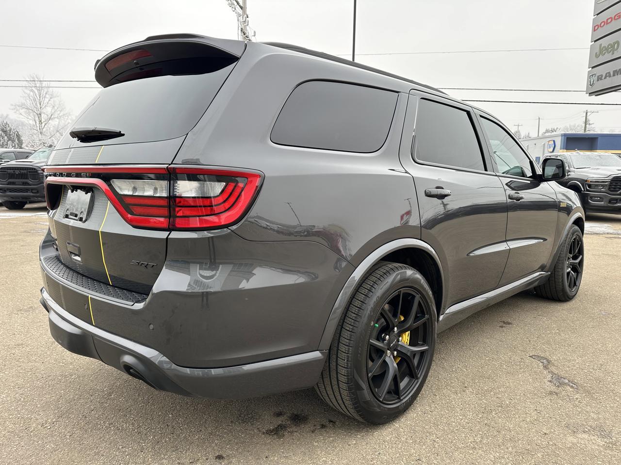 2024 Dodge Durango SRT 392 AlcHEMI AWD $19,995 Pkg | Vapour Grey | V8 | Sunroof | Leather | NAV Redwater AB
