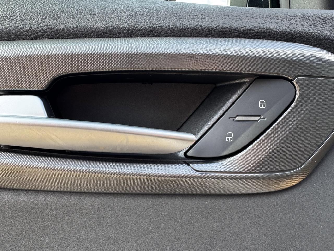 2024 Dodge Hornet GT | Black Top | Cold Weather Group | Heated Seats | Carplay | Advanced Braking Redwater AB