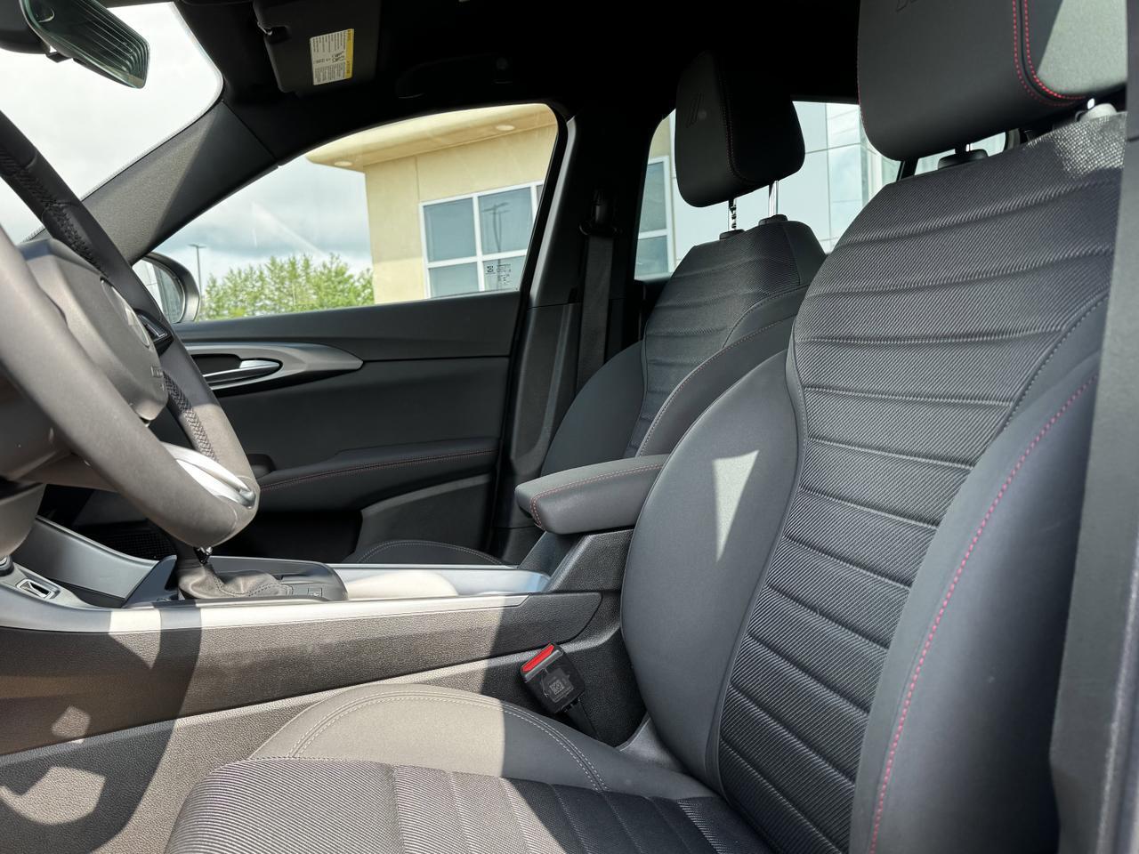 2024 Dodge Hornet GT | Black Top | Cold Weather Group | Heated Seats | Carplay | Advanced Braking Redwater AB