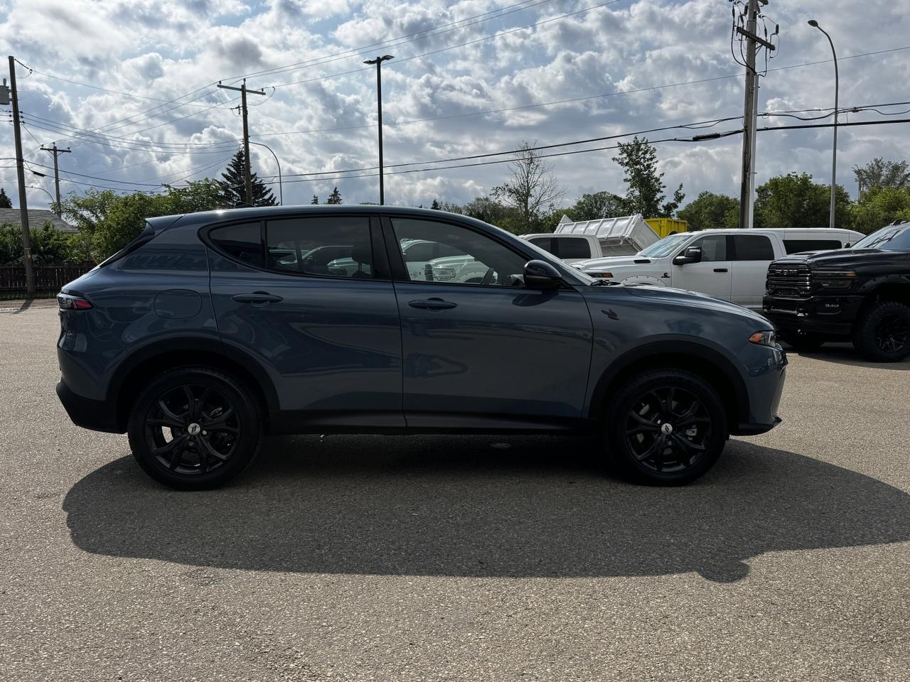 2024 Dodge Hornet GT | Black Top | Cold Weather Group | Heated Seats | Carplay | Advanced Braking Redwater AB