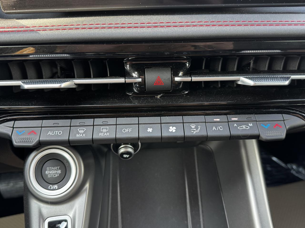 2024 Dodge Hornet GT | Low KMs l Black Top | Cold Weather Group | Heated Seats | Carplay | Remote Start Redwater AB