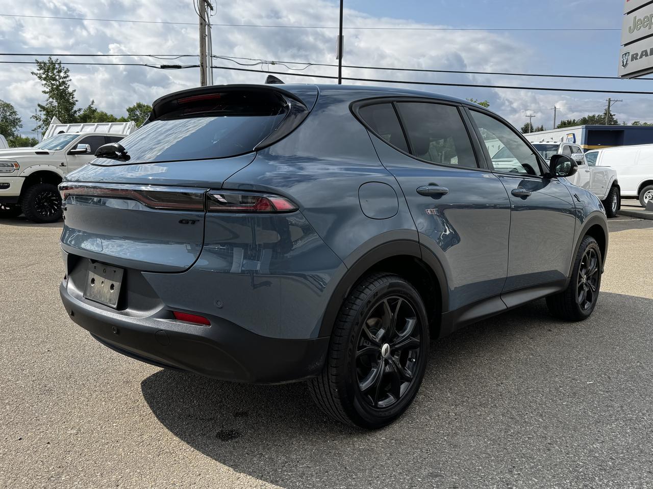 2024 Dodge Hornet GT | Low KMs l Black Top | Cold Weather Group | Heated Seats | Carplay | Remote Start Redwater AB