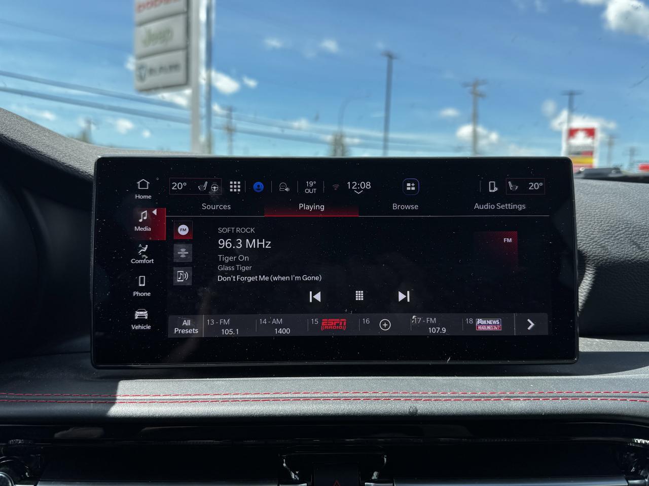 2024 Dodge Hornet GT AWD SUV | Low KMs | 2L Turbo | Backup Camera | Sport Mode | Heated Seats | Remote Start Redwater AB